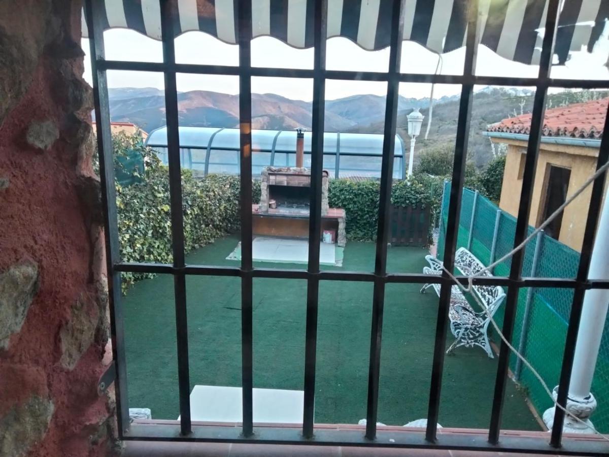 Villa Atardecer En Gredos 1 à San Bartolomé de Tormes Extérieur photo