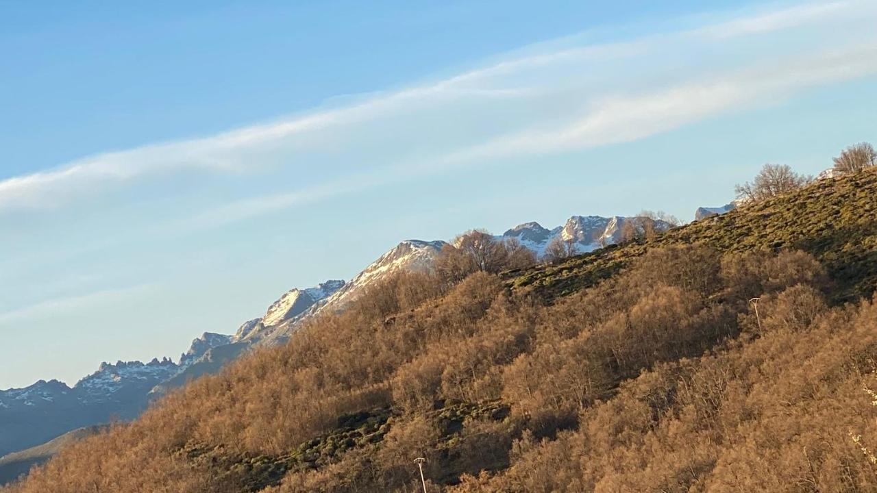 Villa Atardecer En Gredos 1 à San Bartolomé de Tormes Extérieur photo
