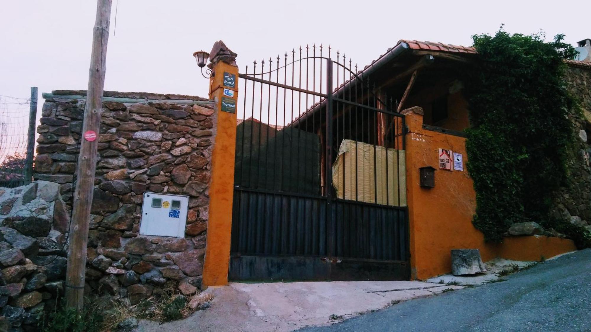 Villa Atardecer En Gredos 1 à San Bartolomé de Tormes Extérieur photo
